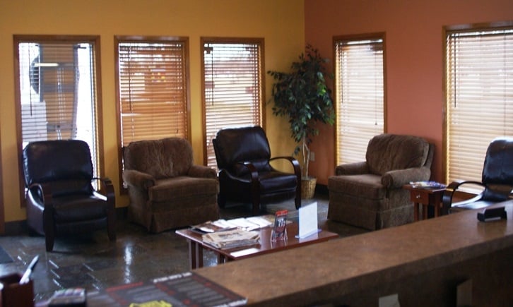Kwik KarWillow Bend Waiting Area Castle Hills 75056